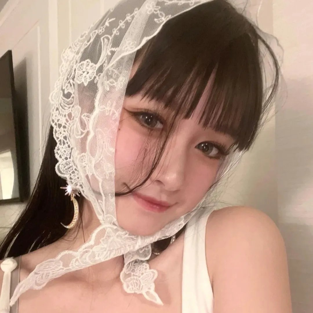 俏寡妇 封面