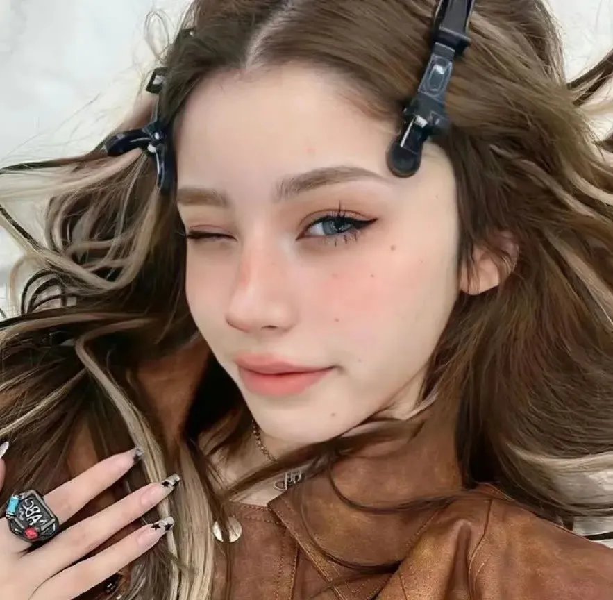 射日 封面